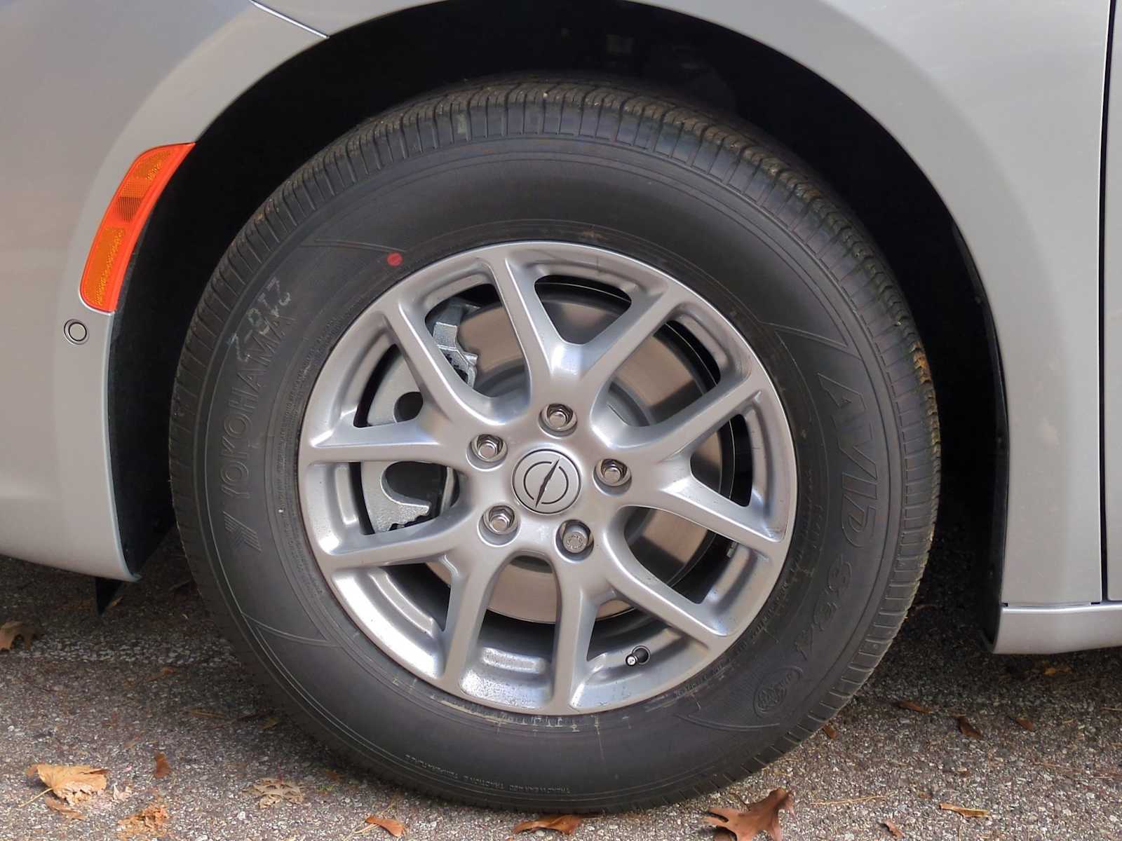 Thumbnail: 2026 Chrysler Pacifica - 14