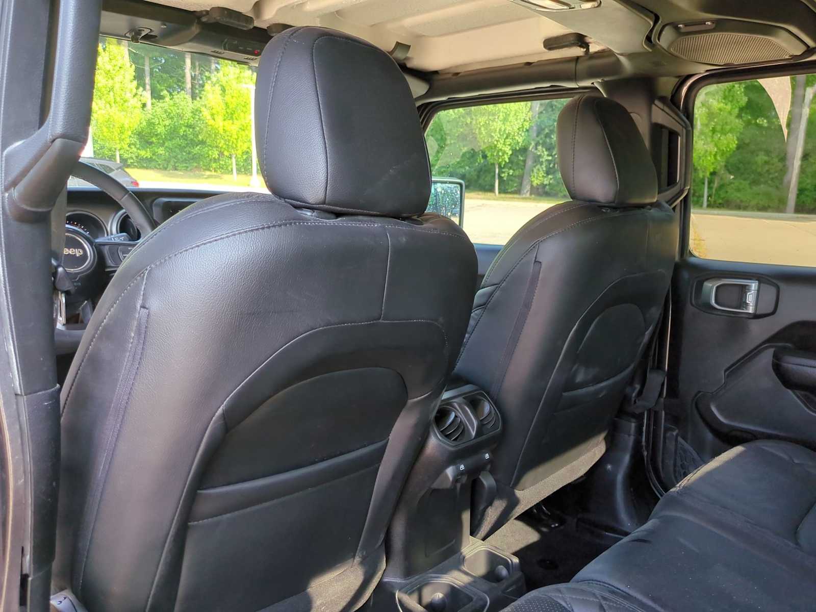 Thumbnail: 2023 Jeep Gladiator - 19