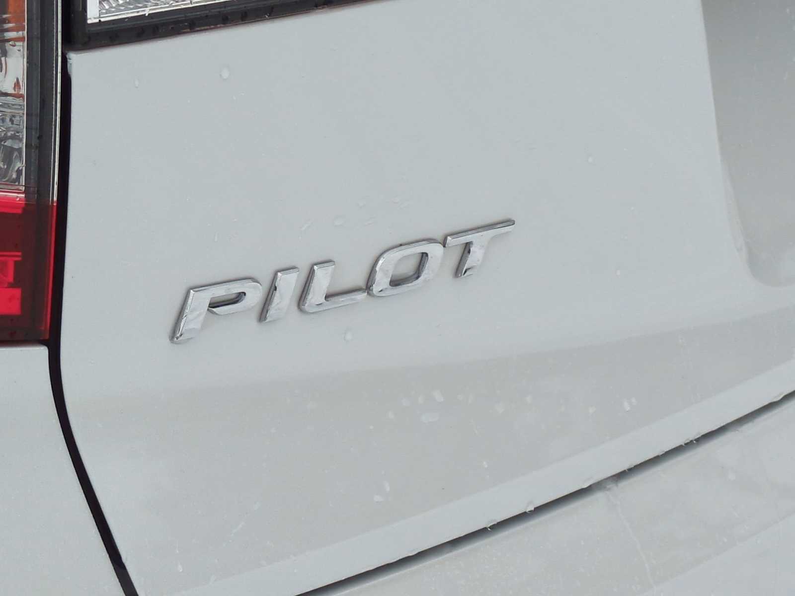 Thumbnail: 2020 Honda Pilot - 13