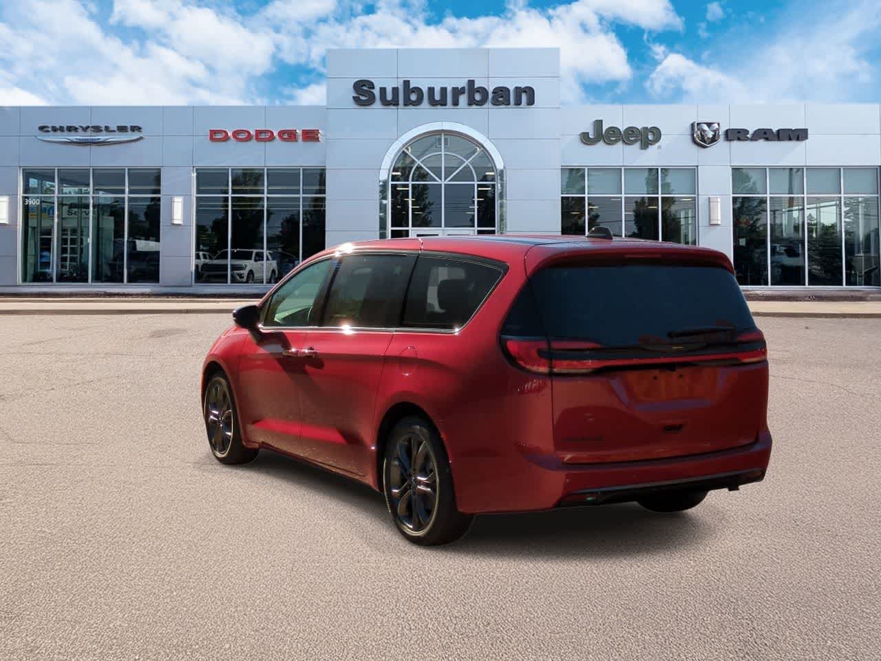 Thumbnail: 2026 Chrysler Pacifica - 6