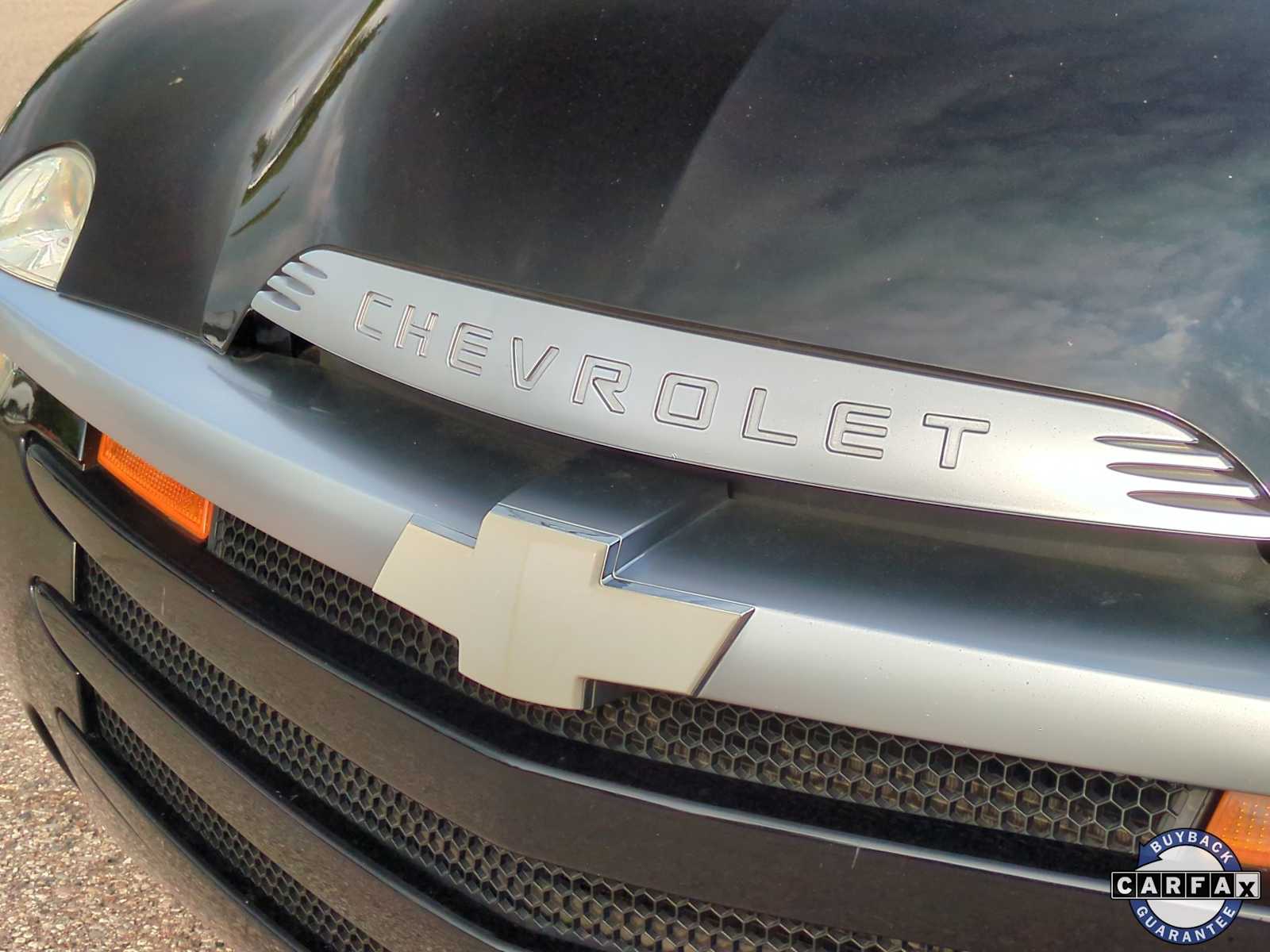 Thumbnail: 2005 Chevrolet SSR - 12