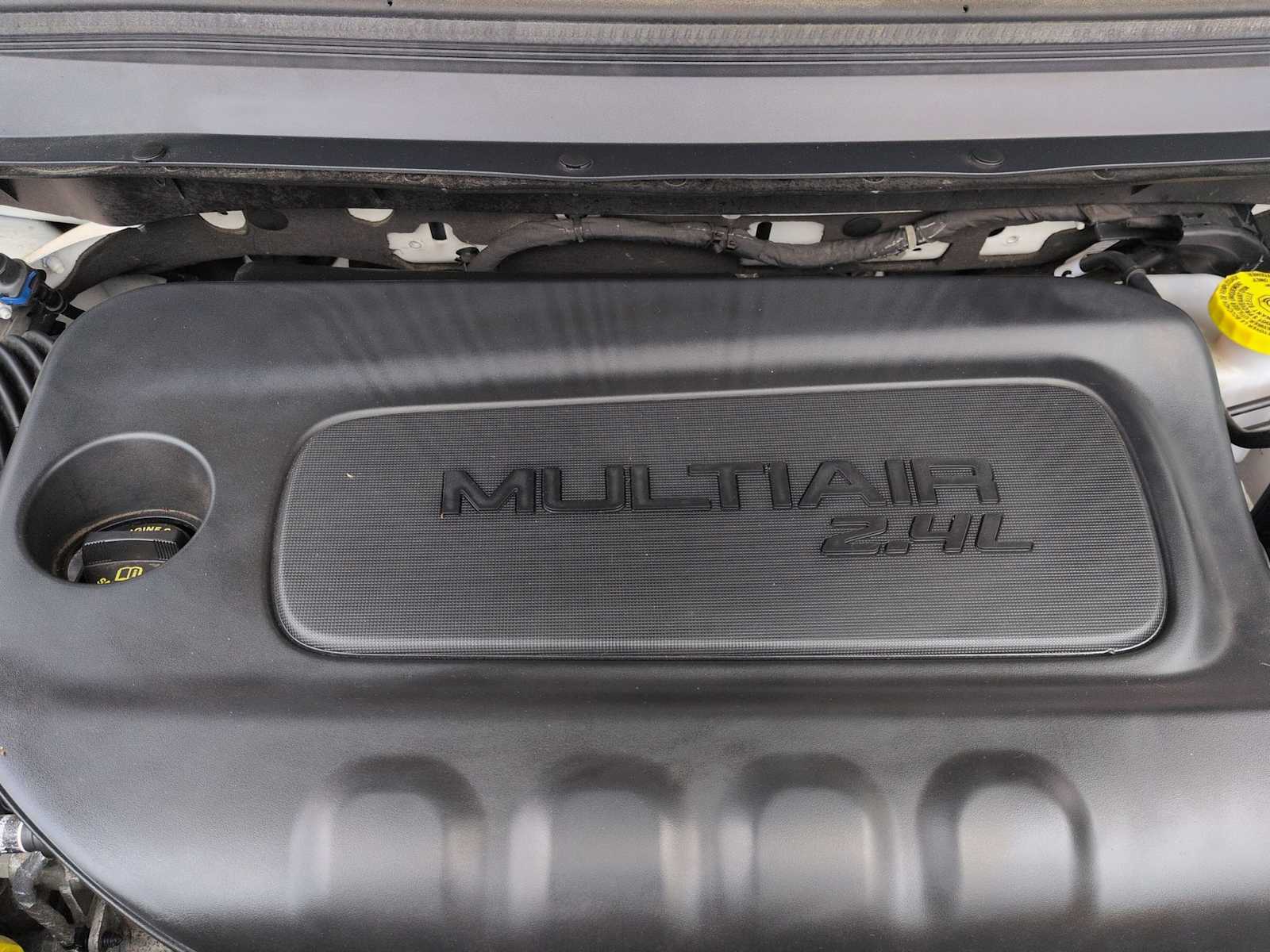 Thumbnail: 2019 Jeep Cherokee - 15