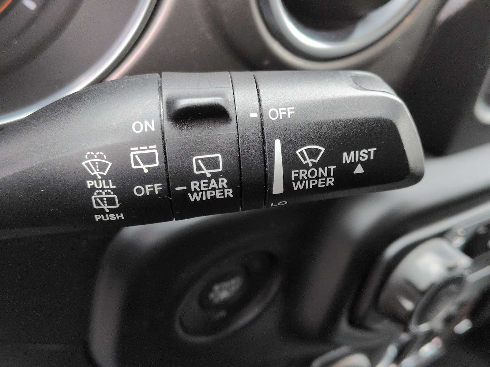 Thumbnail: 2018 Jeep Wrangler - 25