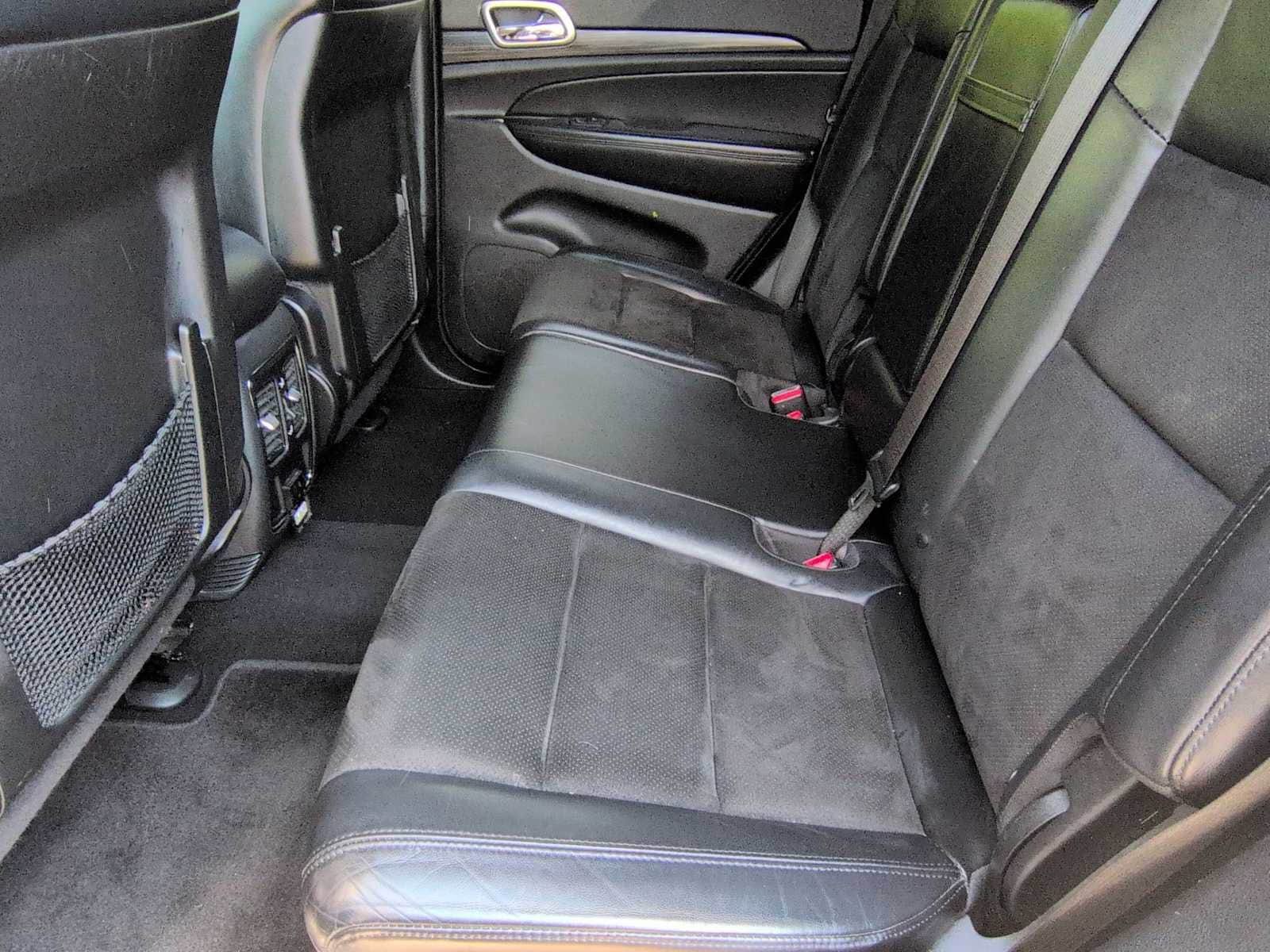 Thumbnail: 2019 Jeep Grand Cherokee - 21