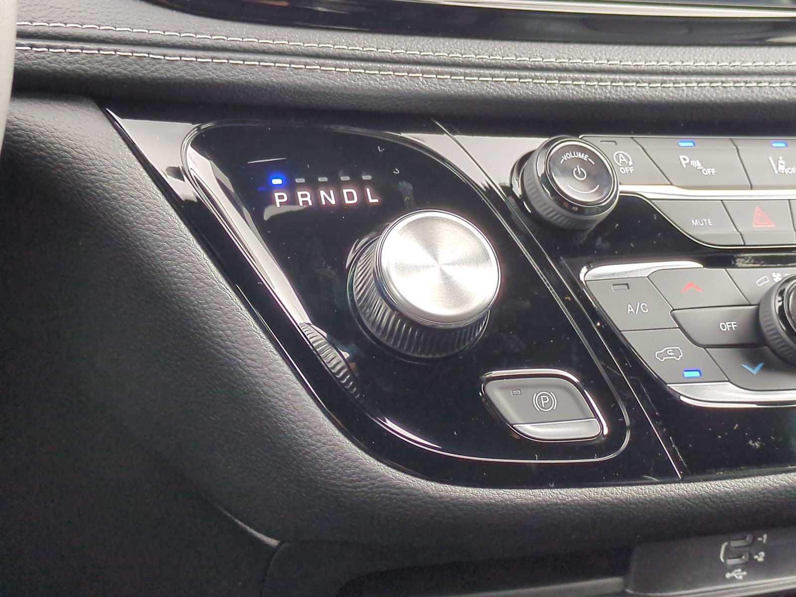 Thumbnail: 2026 Chrysler Pacifica - 31