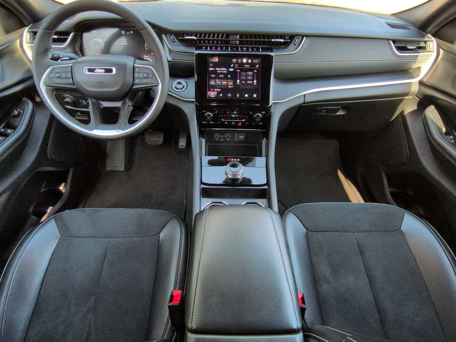 Thumbnail: 2024 Jeep Grand Cherokee - 15