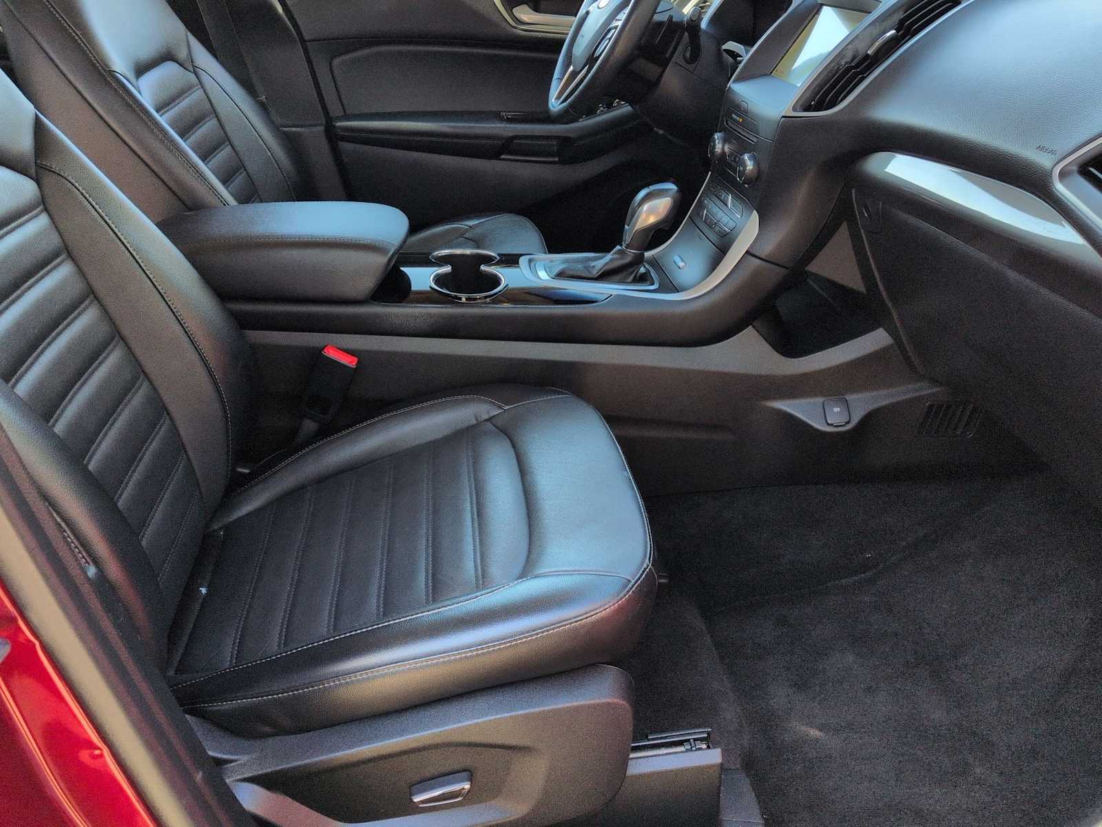 Thumbnail: 2018 Ford Edge - 22