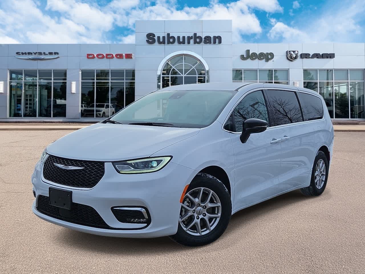 Thumbnail: 2024 Chrysler Pacifica - 1