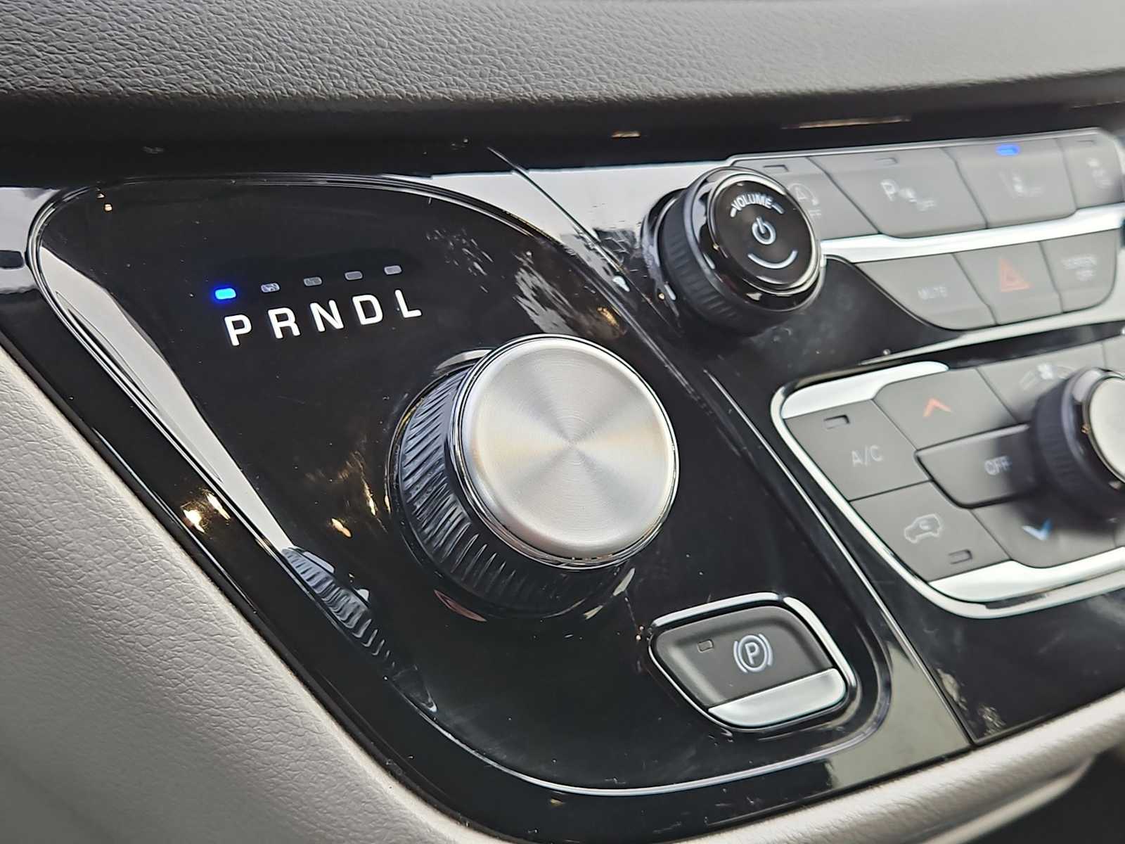 Thumbnail: 2024 Chrysler Pacifica - 36