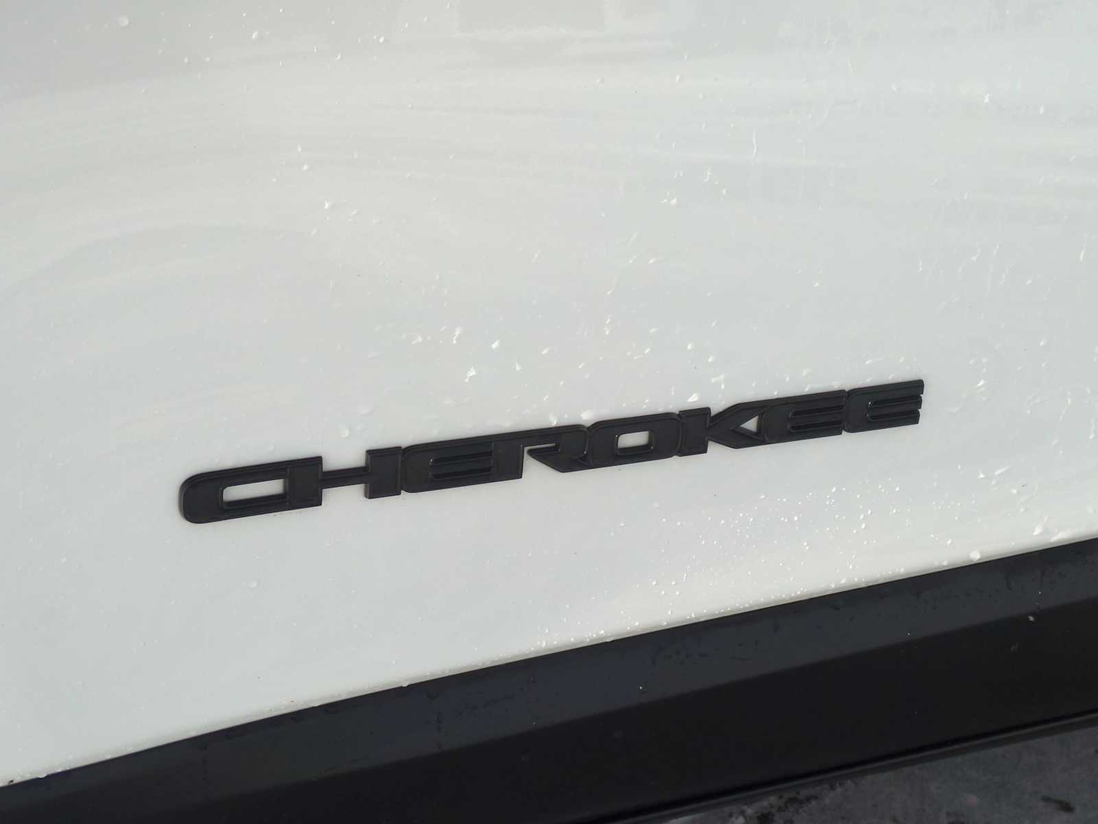 Thumbnail: 2023 Jeep Cherokee - 13