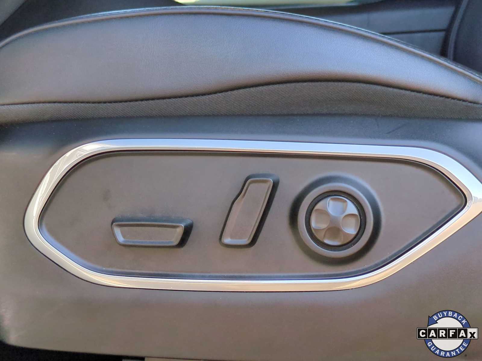 Thumbnail: 2024 Jeep Wagoneer - 18
