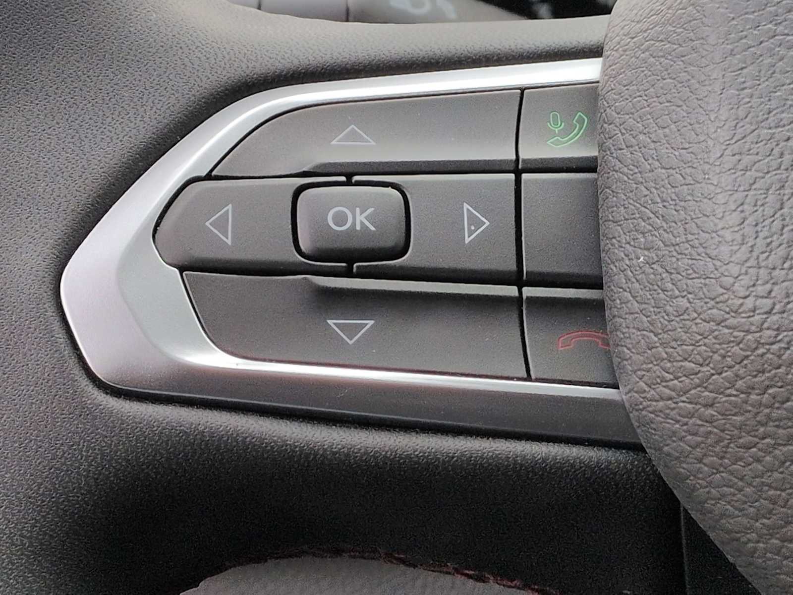 Thumbnail: 2025 Jeep Compass - 24