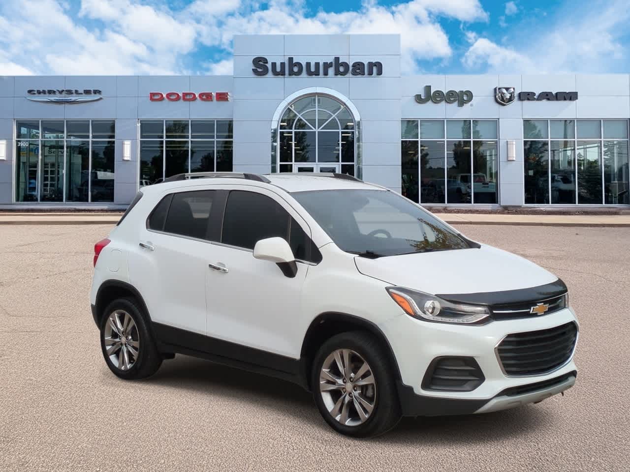 2019 Chevrolet Trax LT photo 2