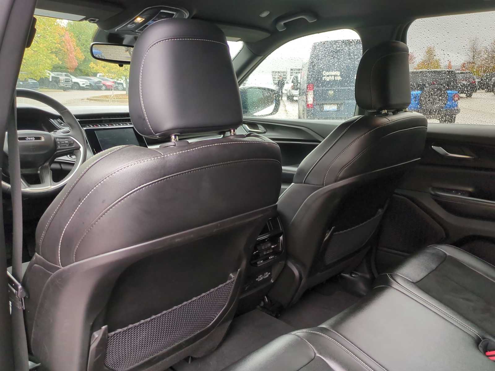 Thumbnail: 2024 Jeep Grand Cherokee - 18