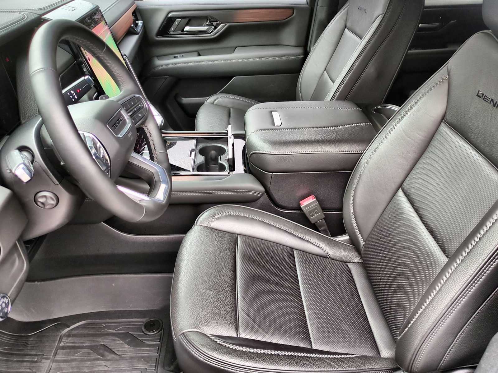 Thumbnail: 2025 GMC Yukon - 16