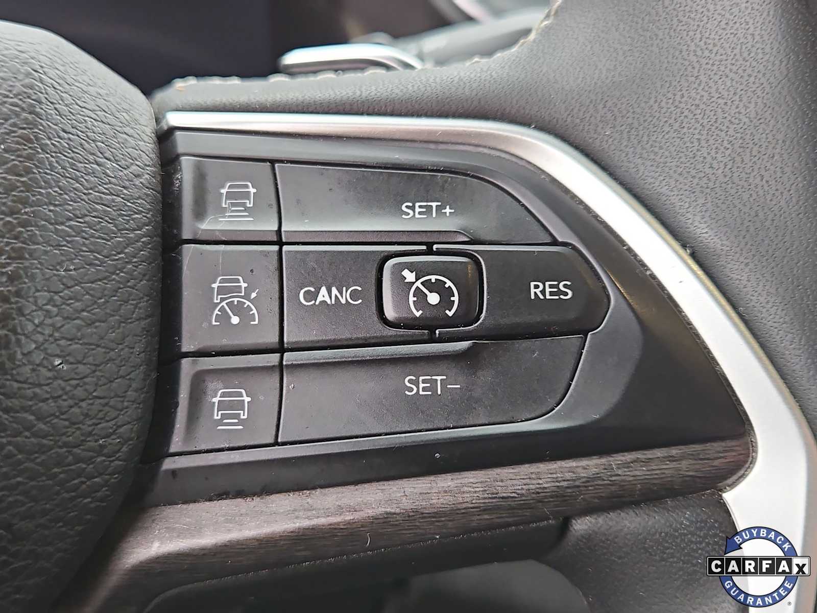 Thumbnail: 2024 Jeep Grand Cherokee L - 24