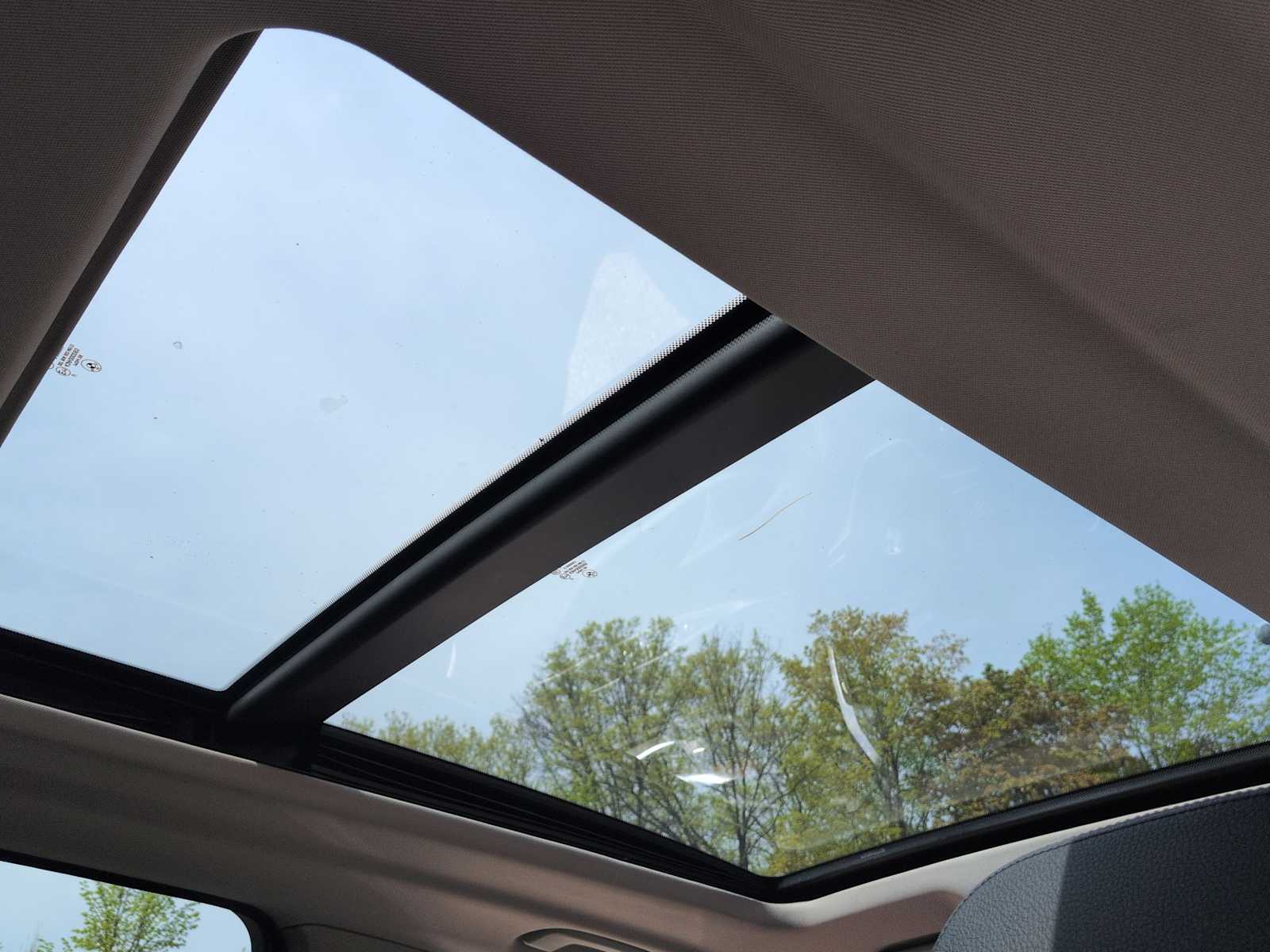 Thumbnail: 2015 BMW X5 - 23