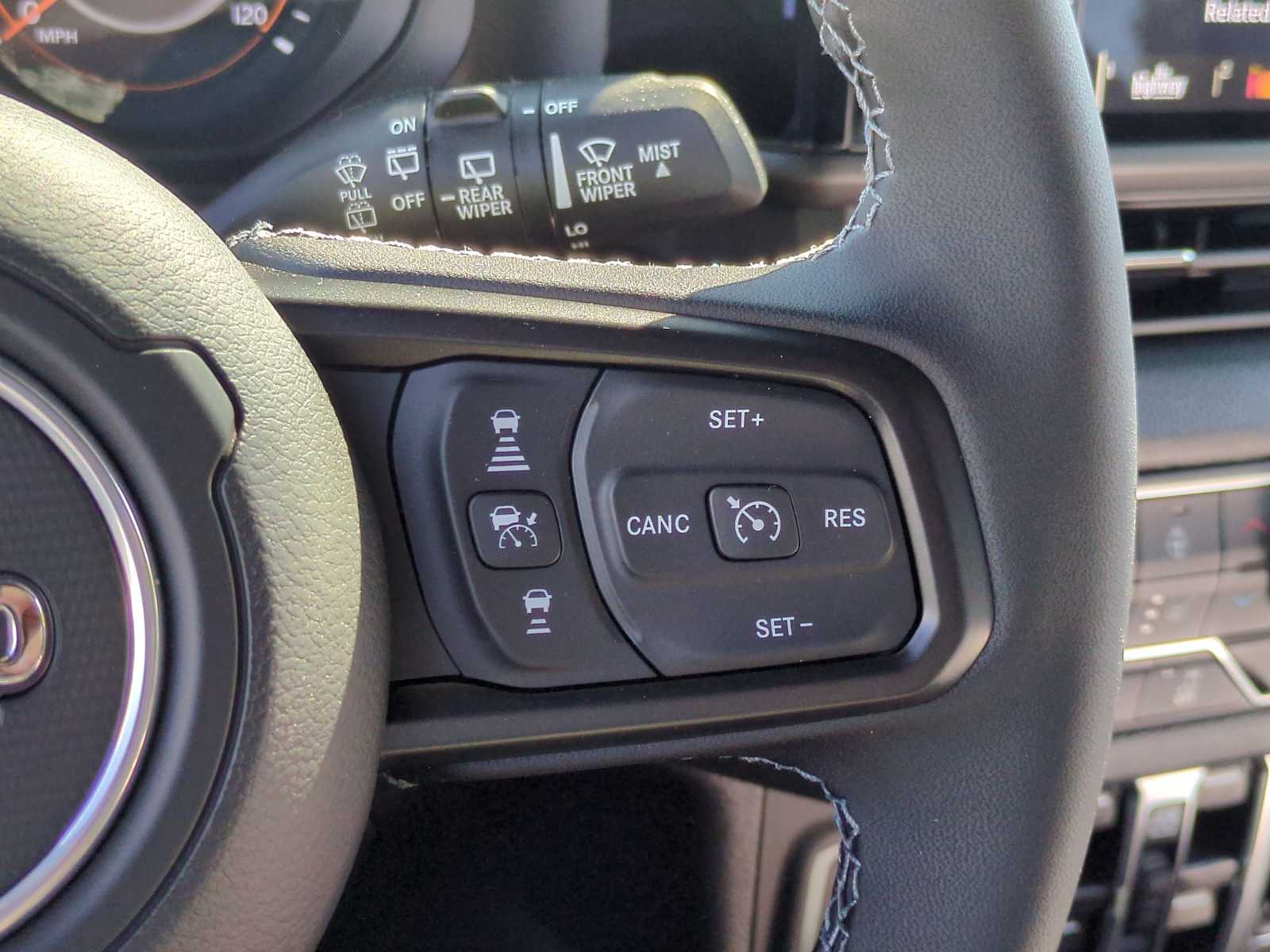 Thumbnail: 2025 Jeep Wrangler - 24