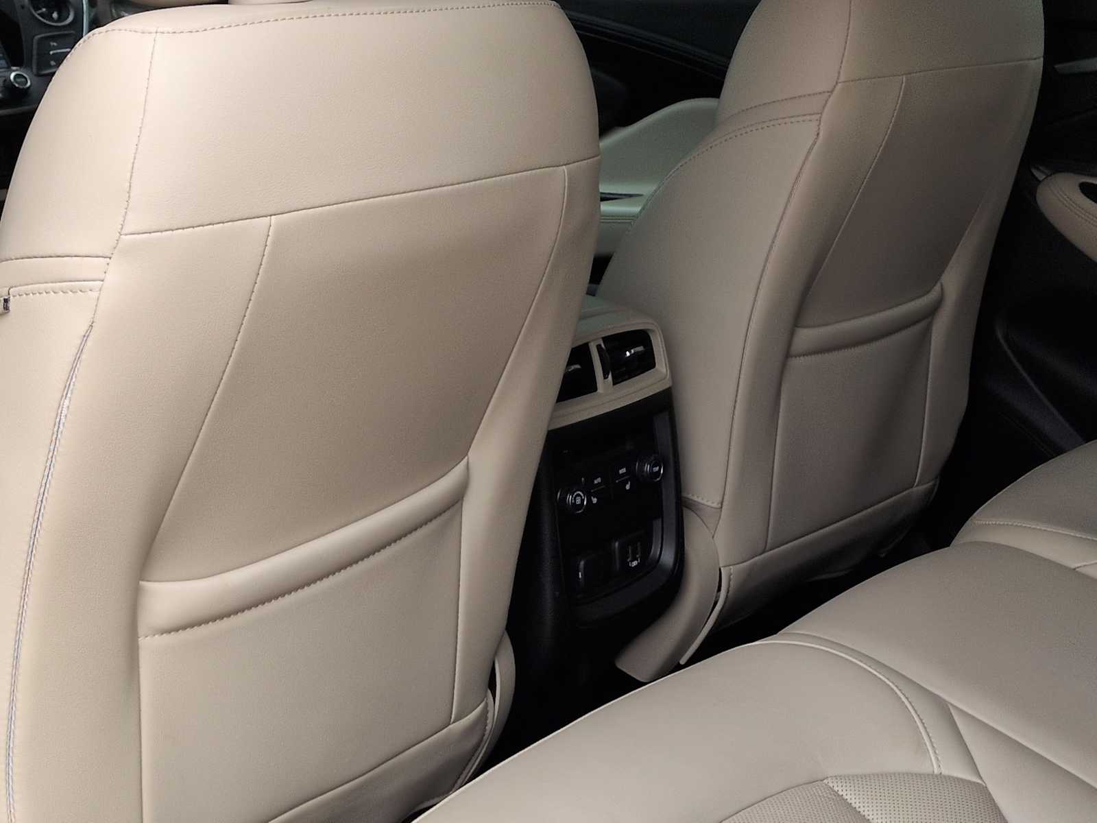 Thumbnail: 2019 Buick Envision - 19