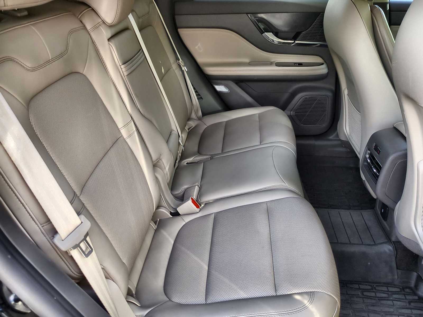 Thumbnail: 2022 Lincoln Corsair - 20