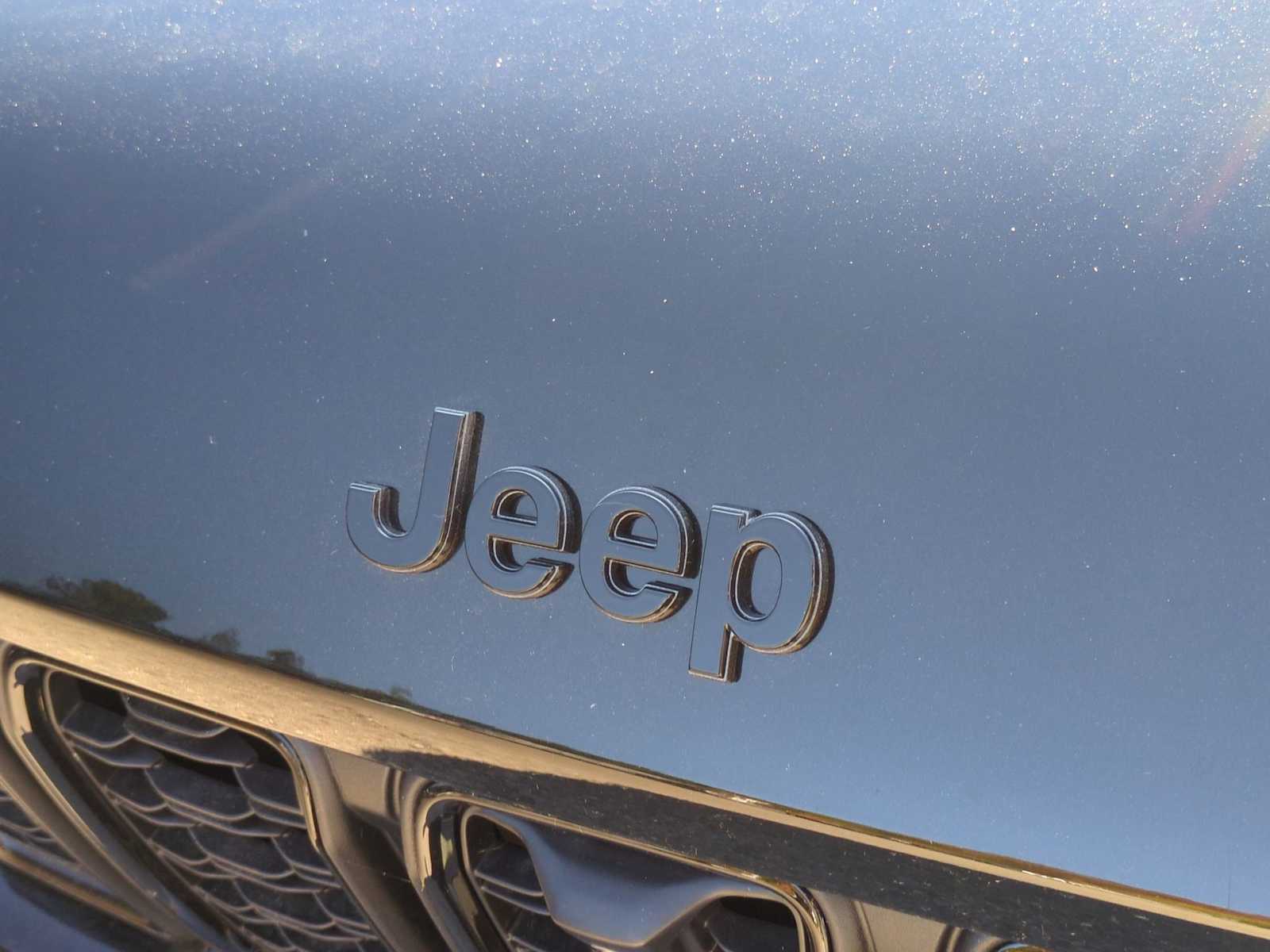 Thumbnail: 2025 Jeep Grand Cherokee - 12