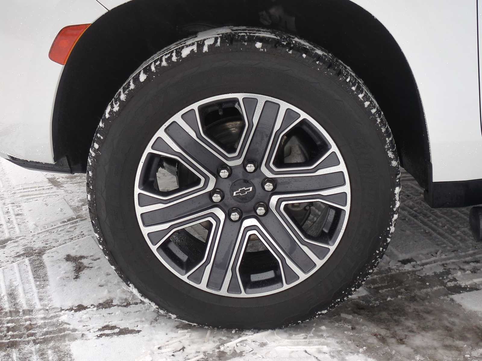 Thumbnail: 2023 Chevrolet Tahoe - 14