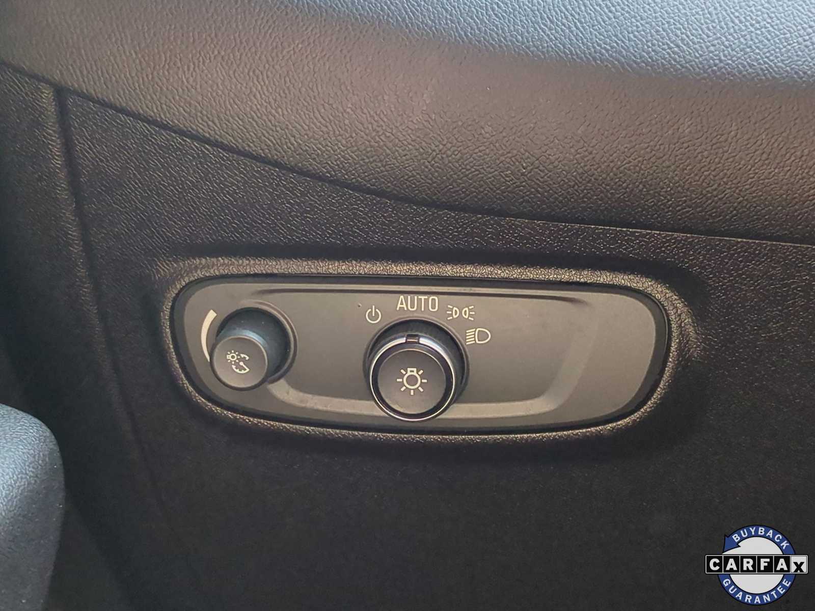 Thumbnail: 2019 Chevrolet Equinox - 30