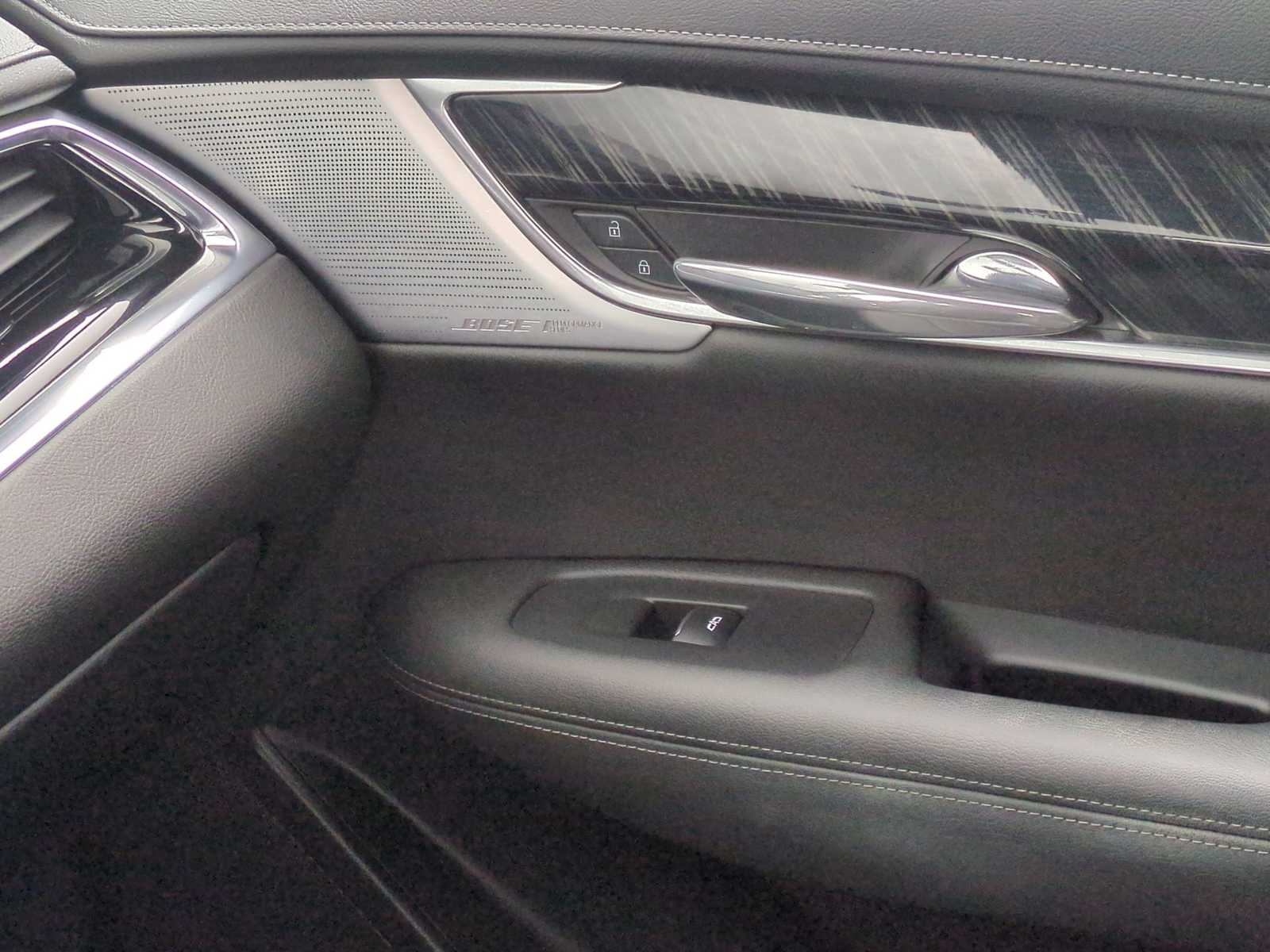 Thumbnail: 2023 Cadillac XT6 - 39