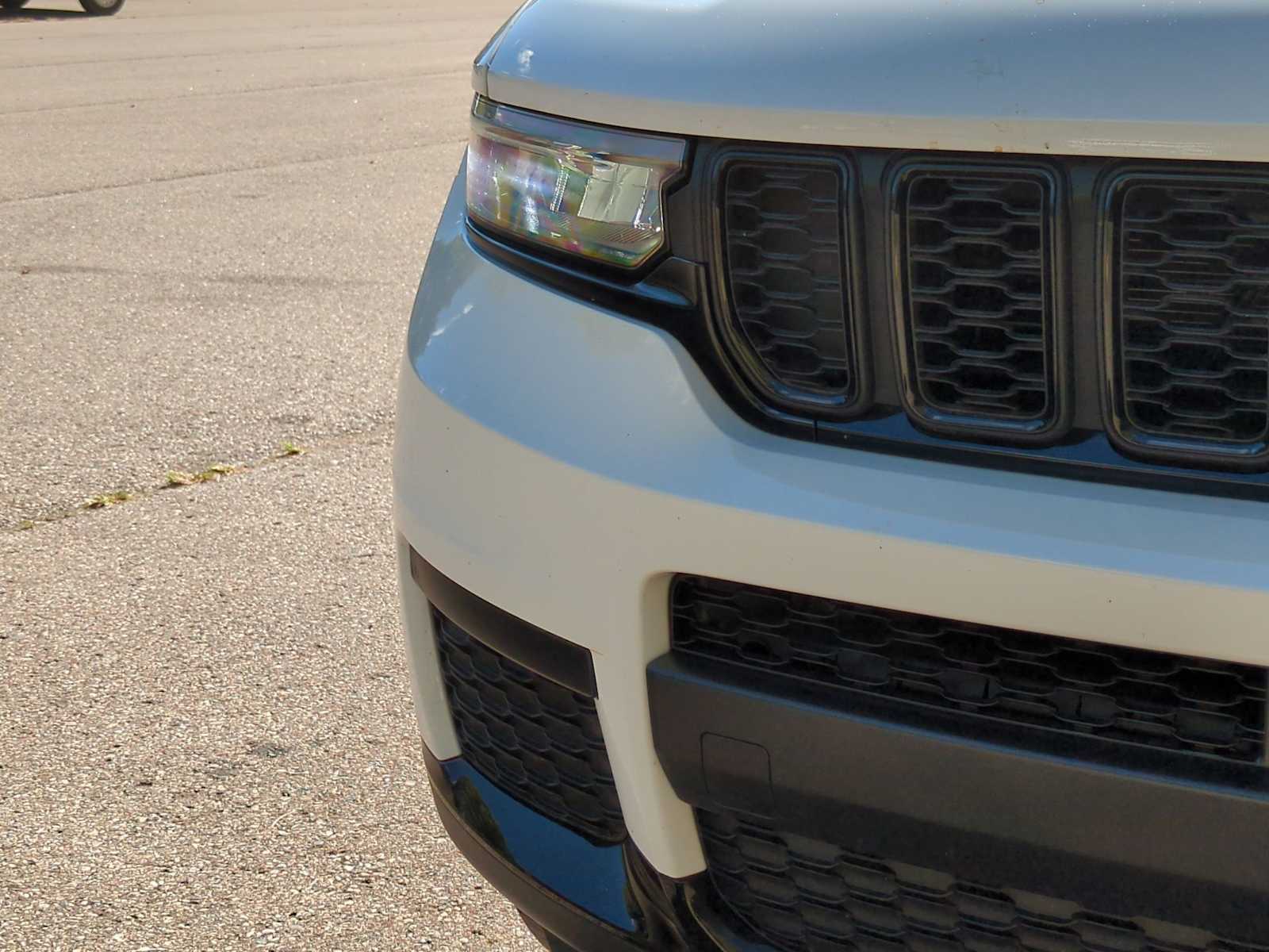 Thumbnail: 2024 Jeep Grand Cherokee L - 11