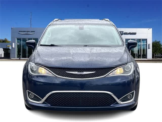 2018 Chrysler Pacifica Touring 2