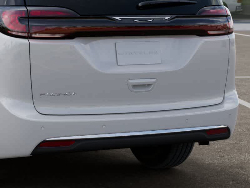 Thumbnail: 2027 Chrysler Pacifica - 13