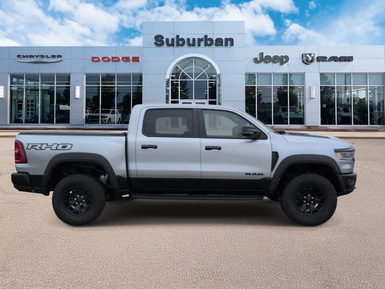 Thumbnail: 2025 RAM 1500 - 9