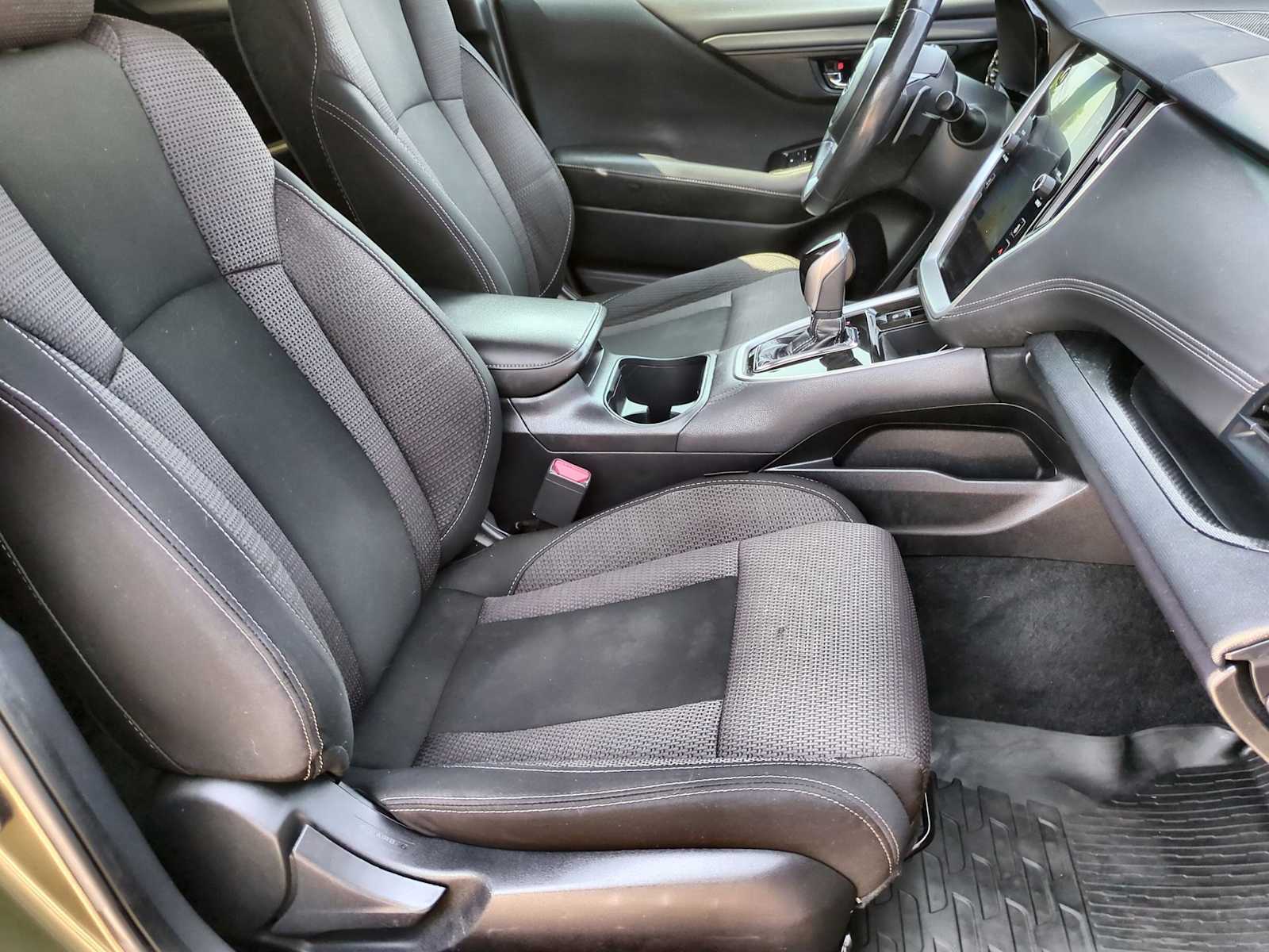 2021 Subaru Outback Premium 24