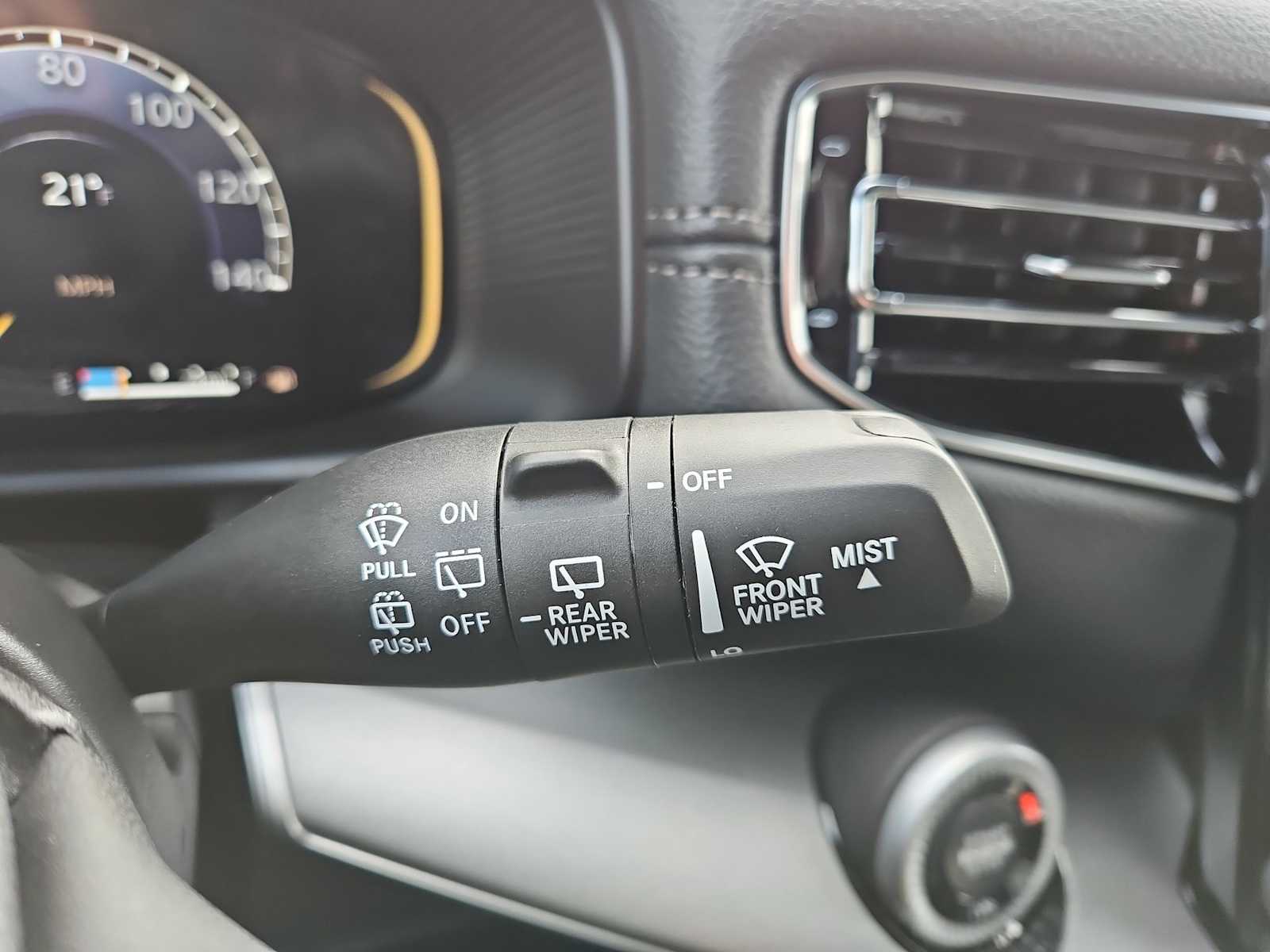 Thumbnail: 2025 Jeep Wagoneer - 31