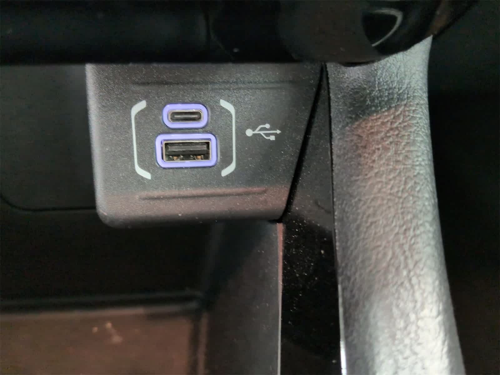 Thumbnail: 2023 Jeep Compass - 31