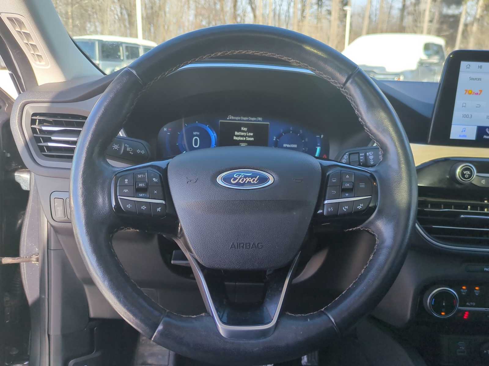 Thumbnail: 2022 Ford Escape - 32