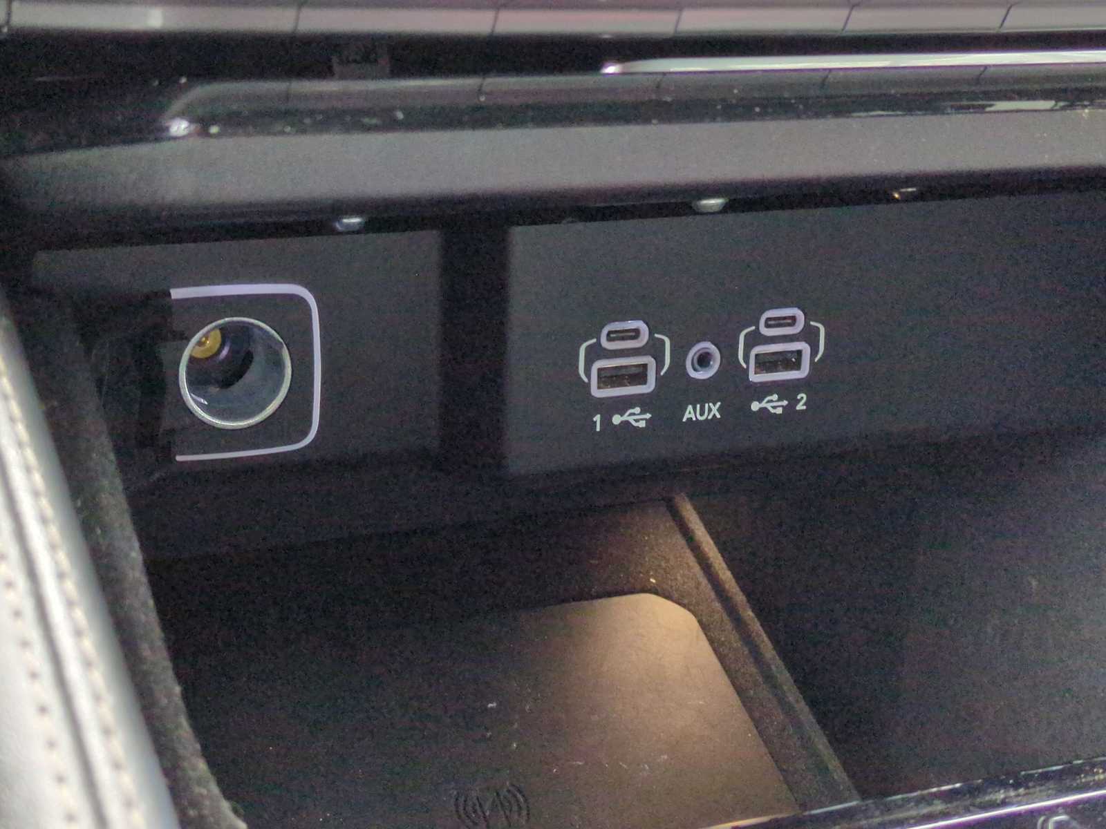 Thumbnail: 2024 Jeep Wagoneer - 31