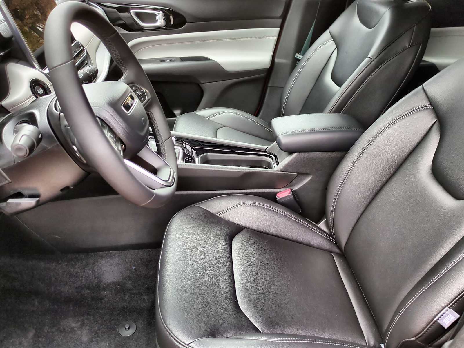 Thumbnail: 2026 Jeep Compass - 16