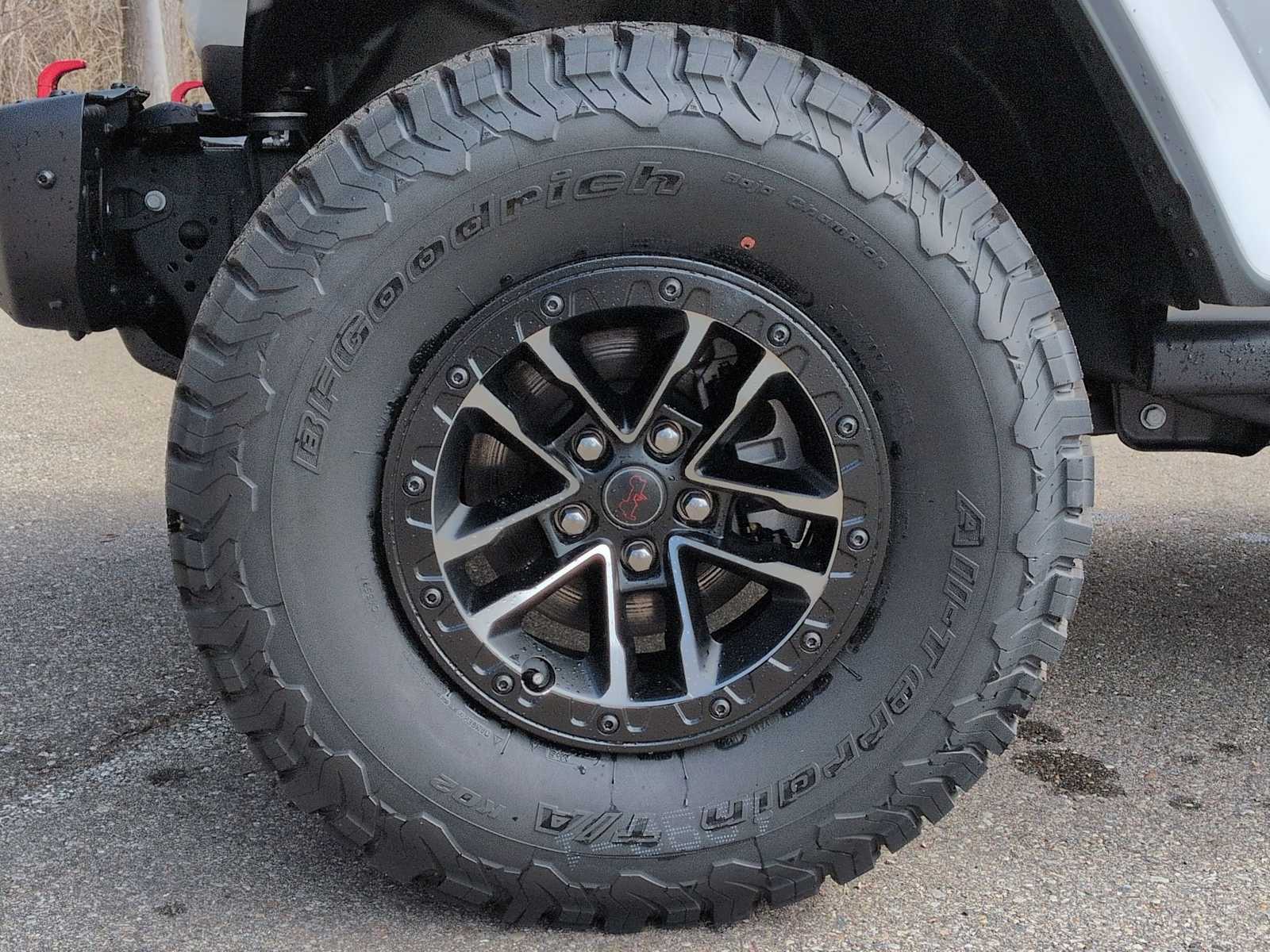 Thumbnail: 2025 Jeep Wrangler - 15