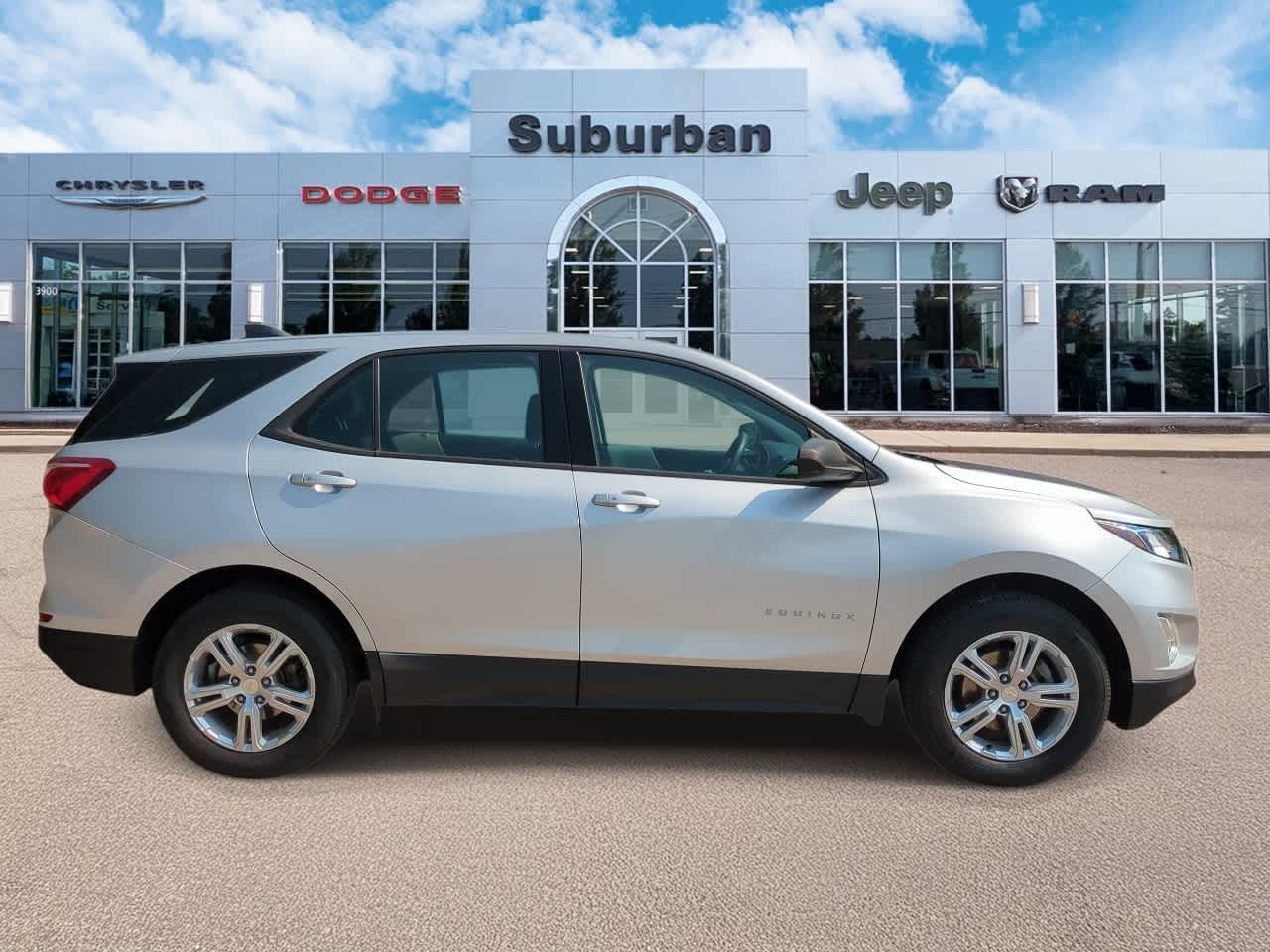 Thumbnail: 2019 Chevrolet Equinox - 9