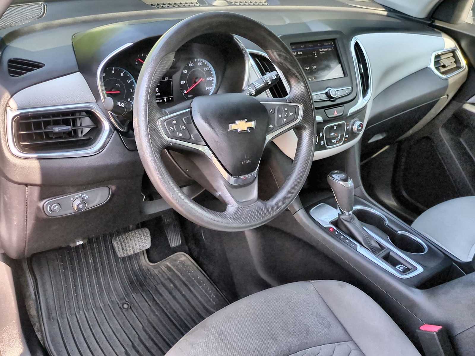 Thumbnail: 2019 Chevrolet Equinox - 10