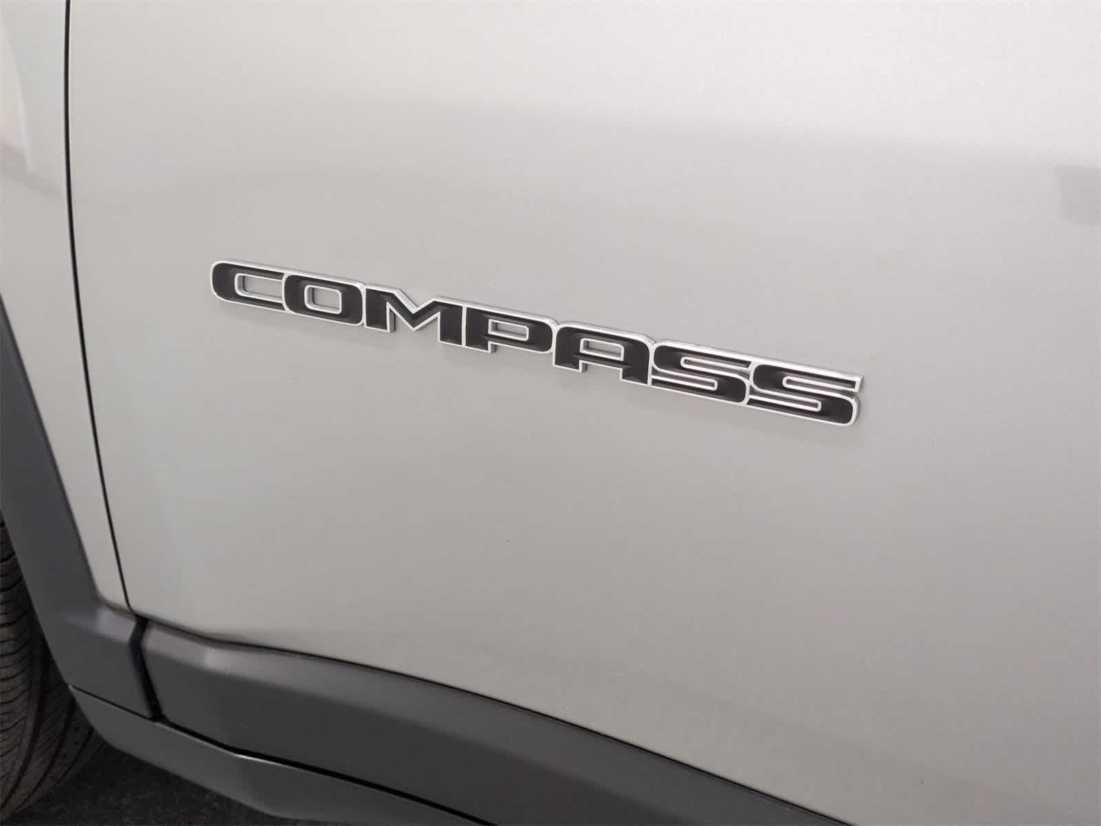 Thumbnail: 2023 Jeep Compass - 13