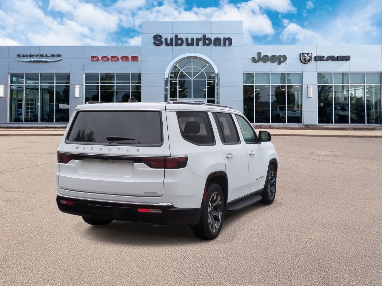 Thumbnail: 2024 Jeep Wagoneer - 8