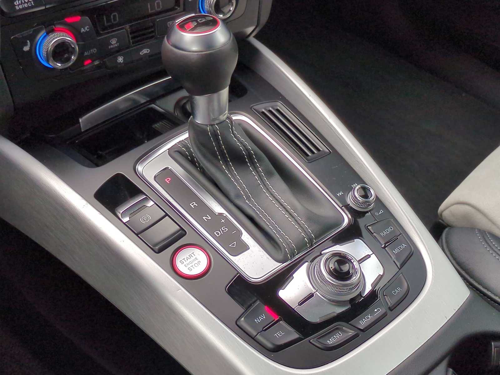 Thumbnail: 2015 Audi SQ5 - 35