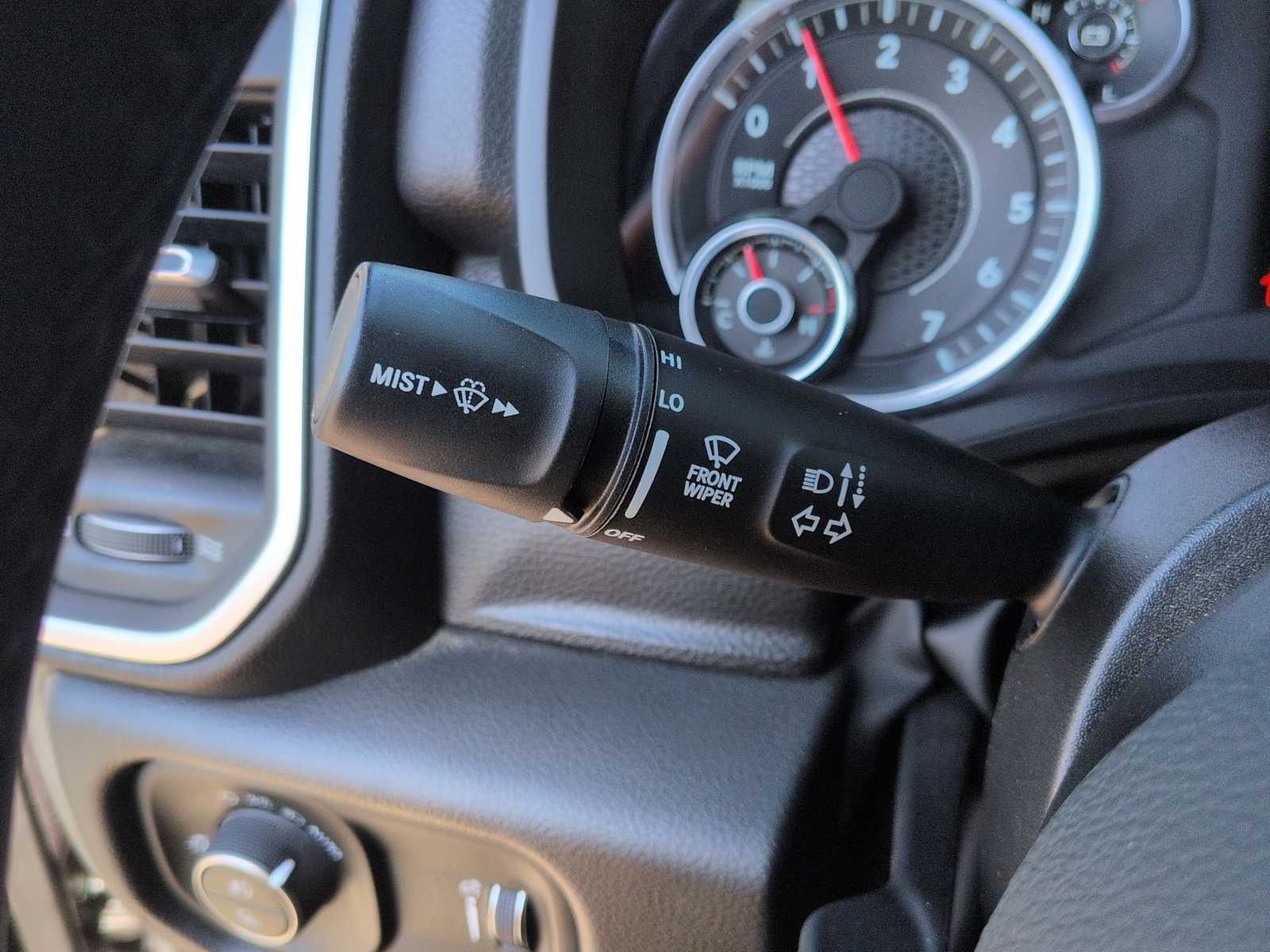 Thumbnail: 2024 RAM 1500 - 25