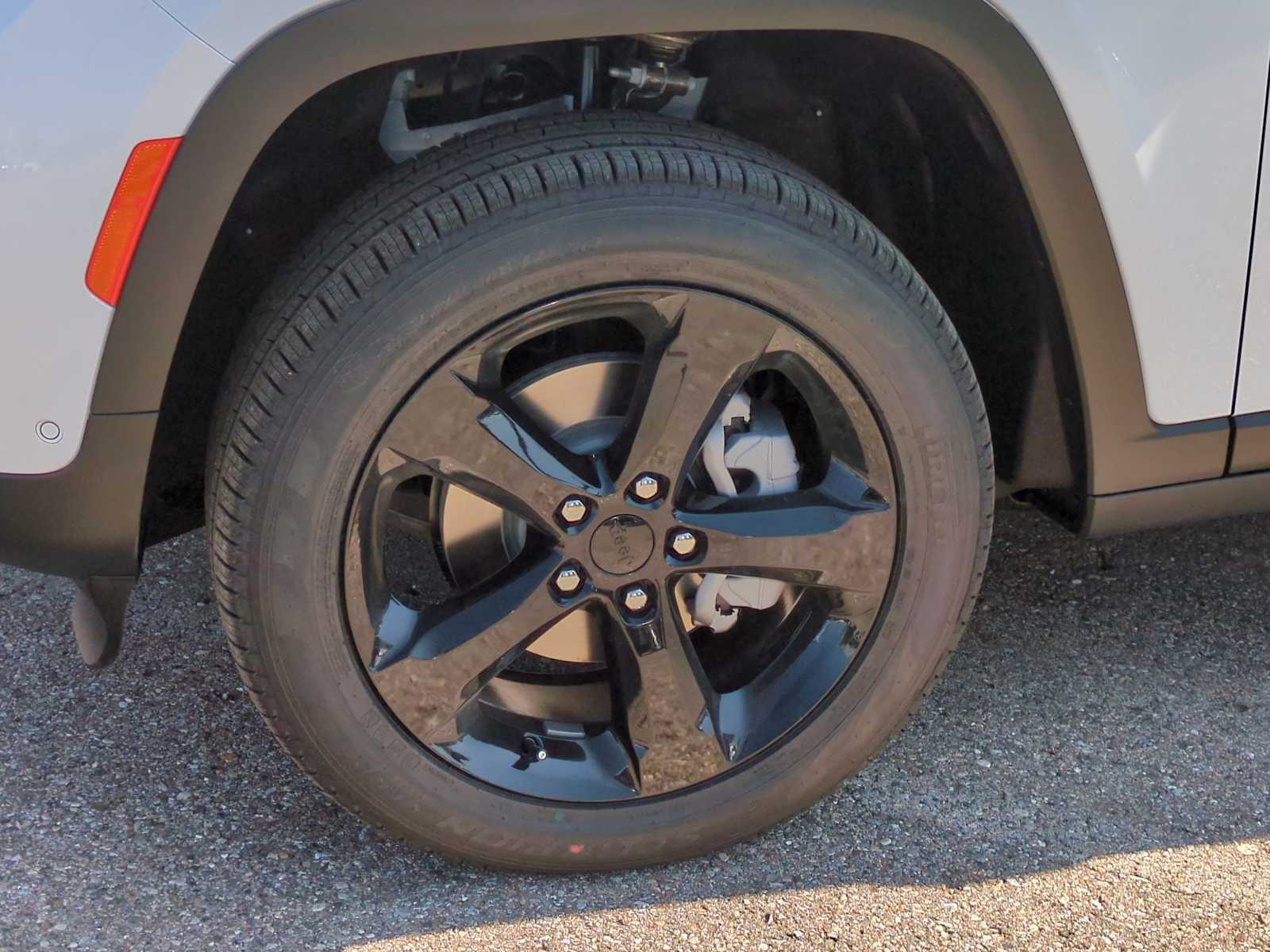 Thumbnail: 2025 Jeep Grand Cherokee - 14