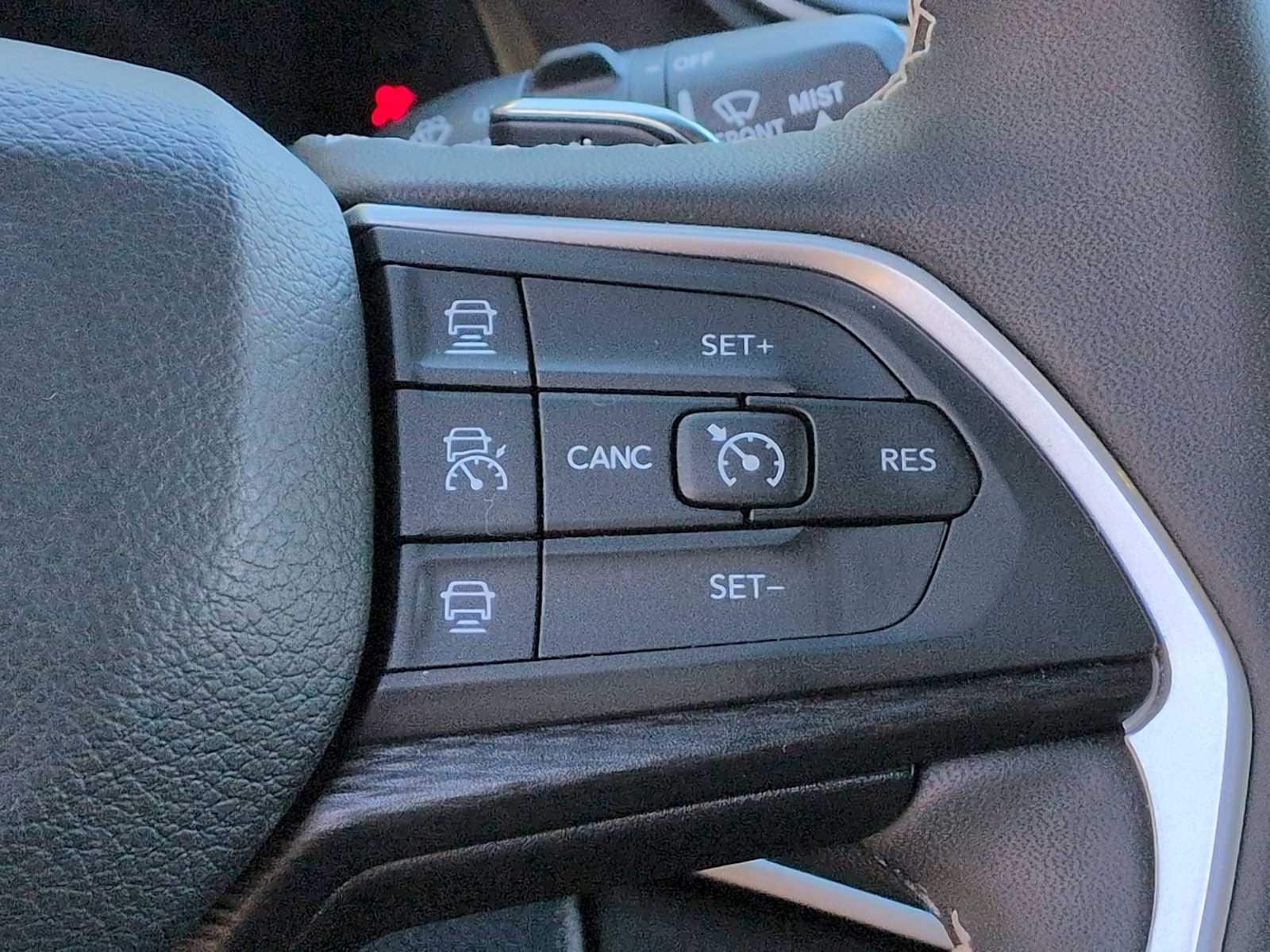 Thumbnail: 2024 Jeep Grand Cherokee - 24