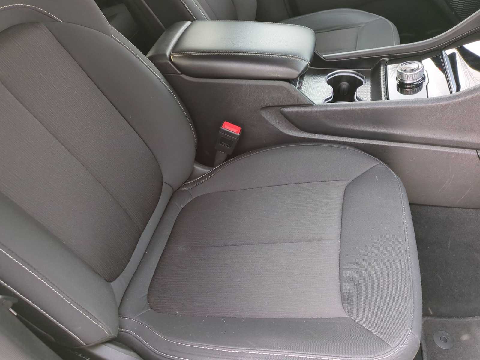 Thumbnail: 2025 Jeep Grand Cherokee - 21