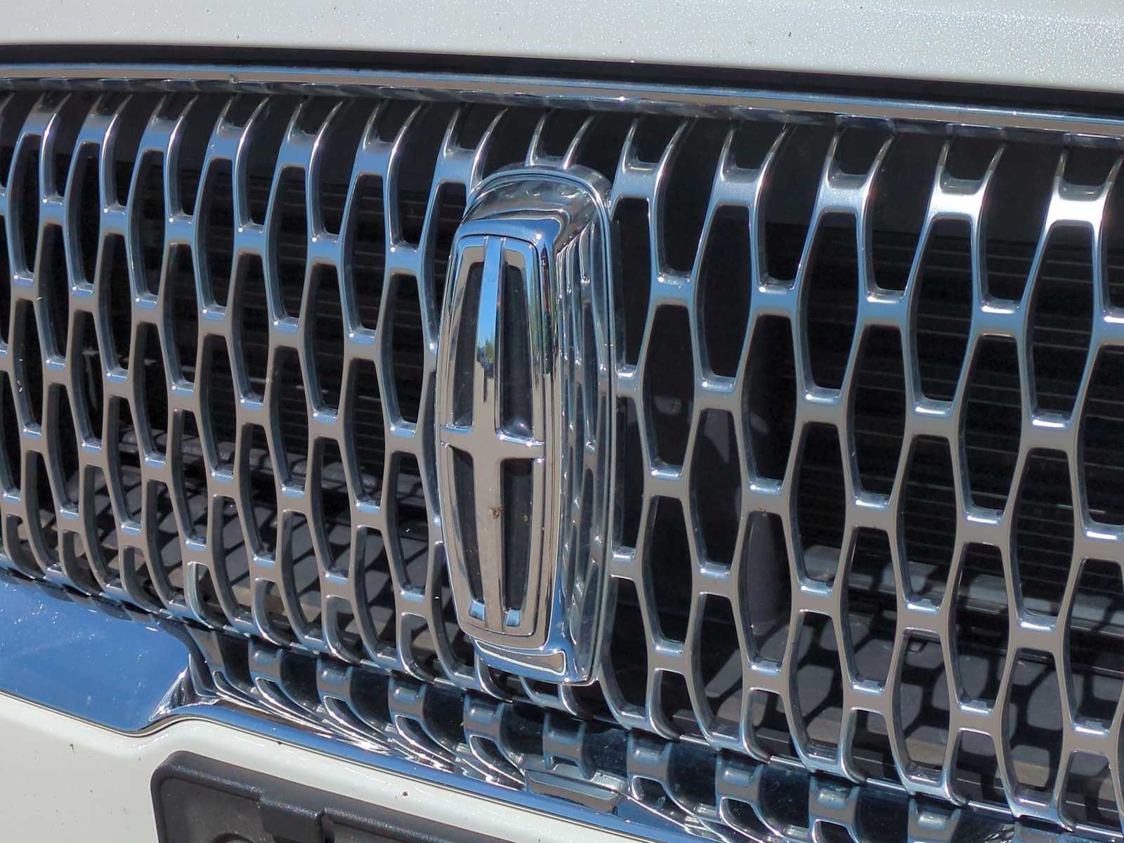 Thumbnail: 2022 Lincoln Corsair - 12
