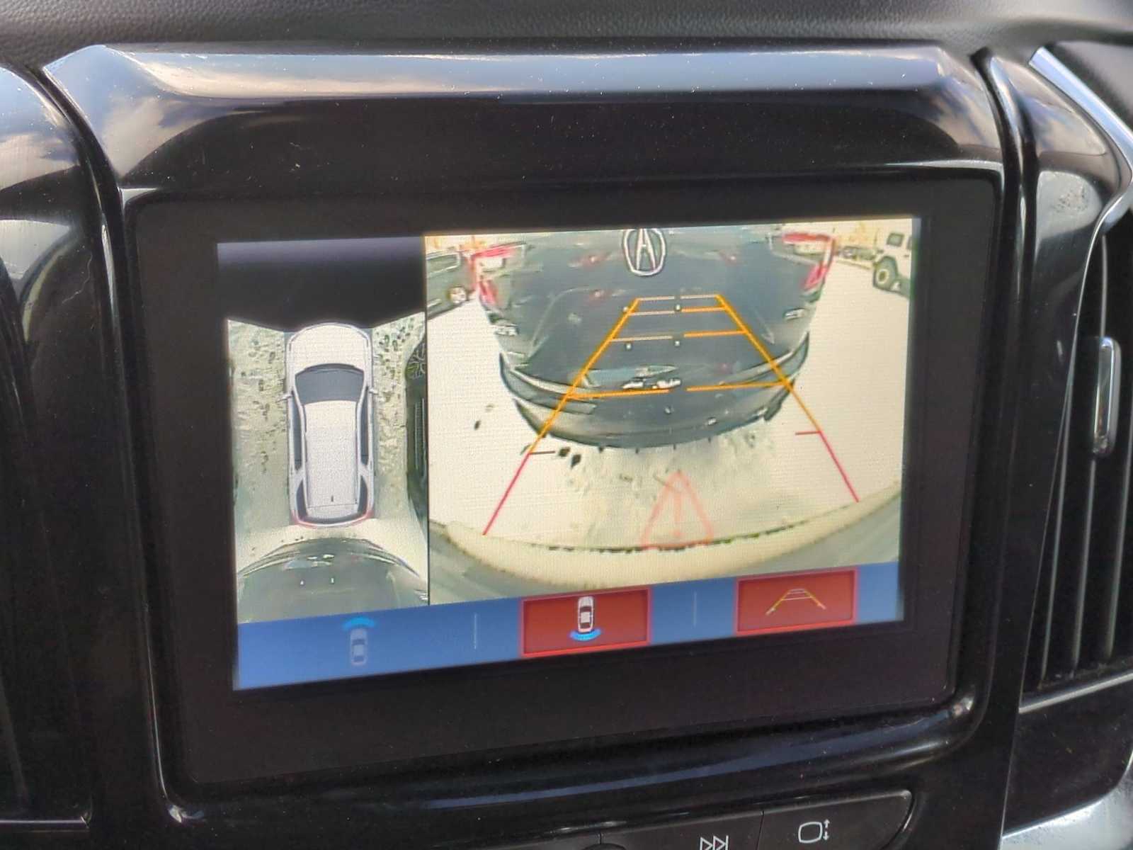 Thumbnail: 2018 Chevrolet Traverse - 31